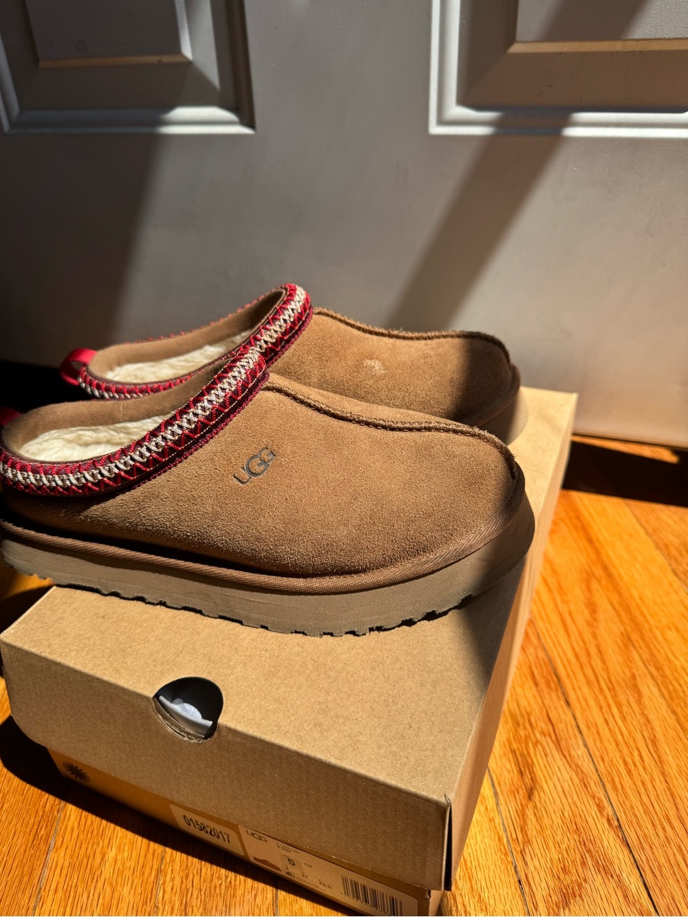 Ugg Chestnut Tazz Platform Big Kid 5